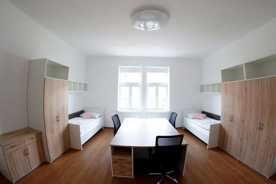 Maister Rooms Maribor Bagian luar foto